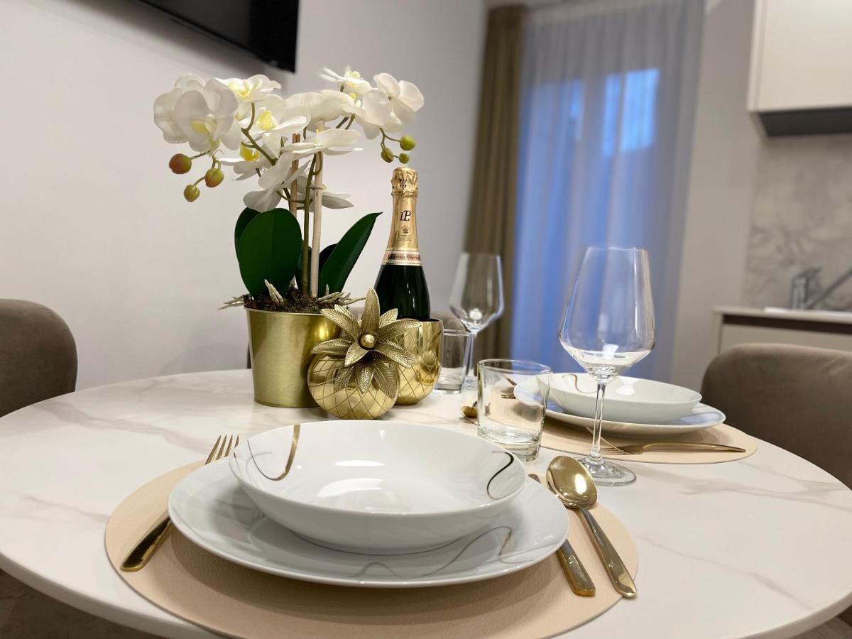 Bellagio Luxury Suites Apartments Екстер'єр фото