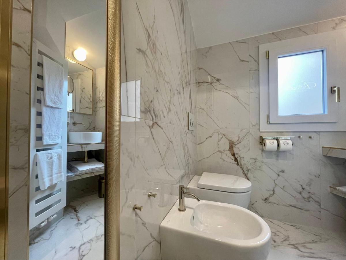 Bellagio Luxury Suites Apartments Екстер'єр фото
