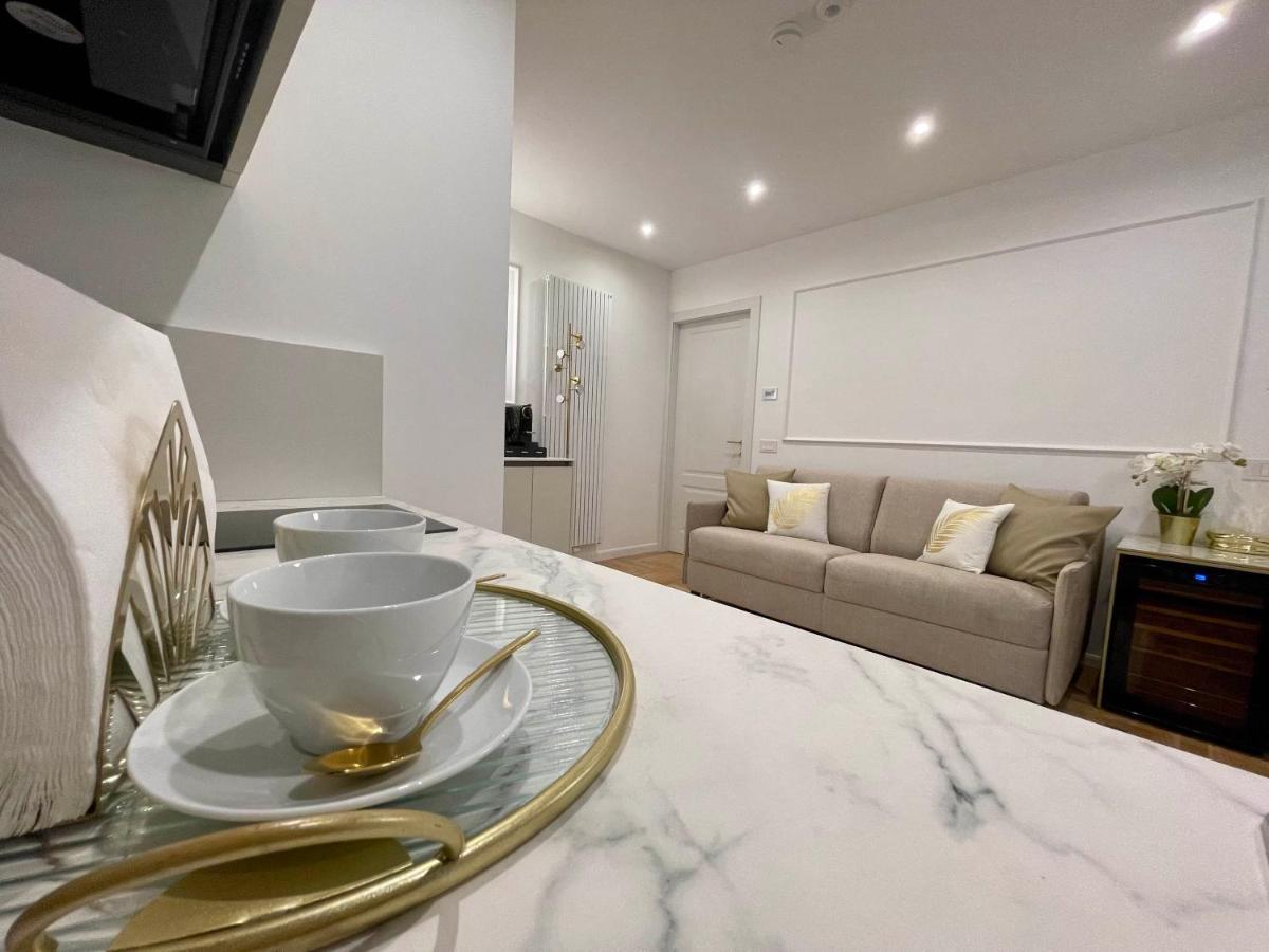Bellagio Luxury Suites Apartments Екстер'єр фото