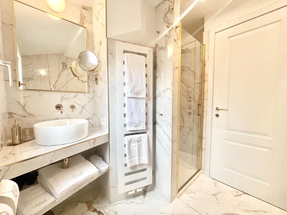Bellagio Luxury Suites Apartments Екстер'єр фото